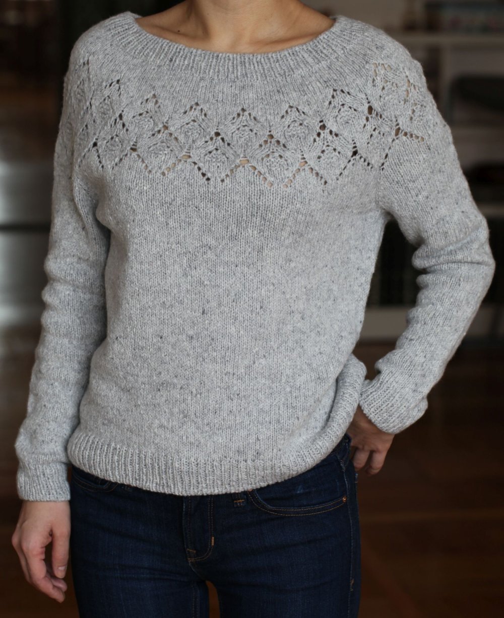 Джемпер с круглой кокеткой