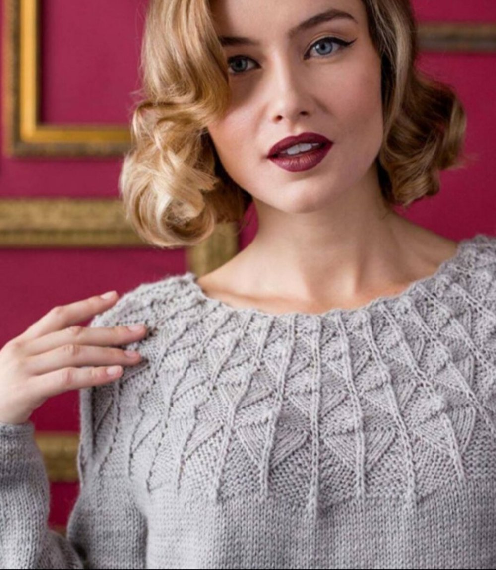 Свитер с круглой кокеткой