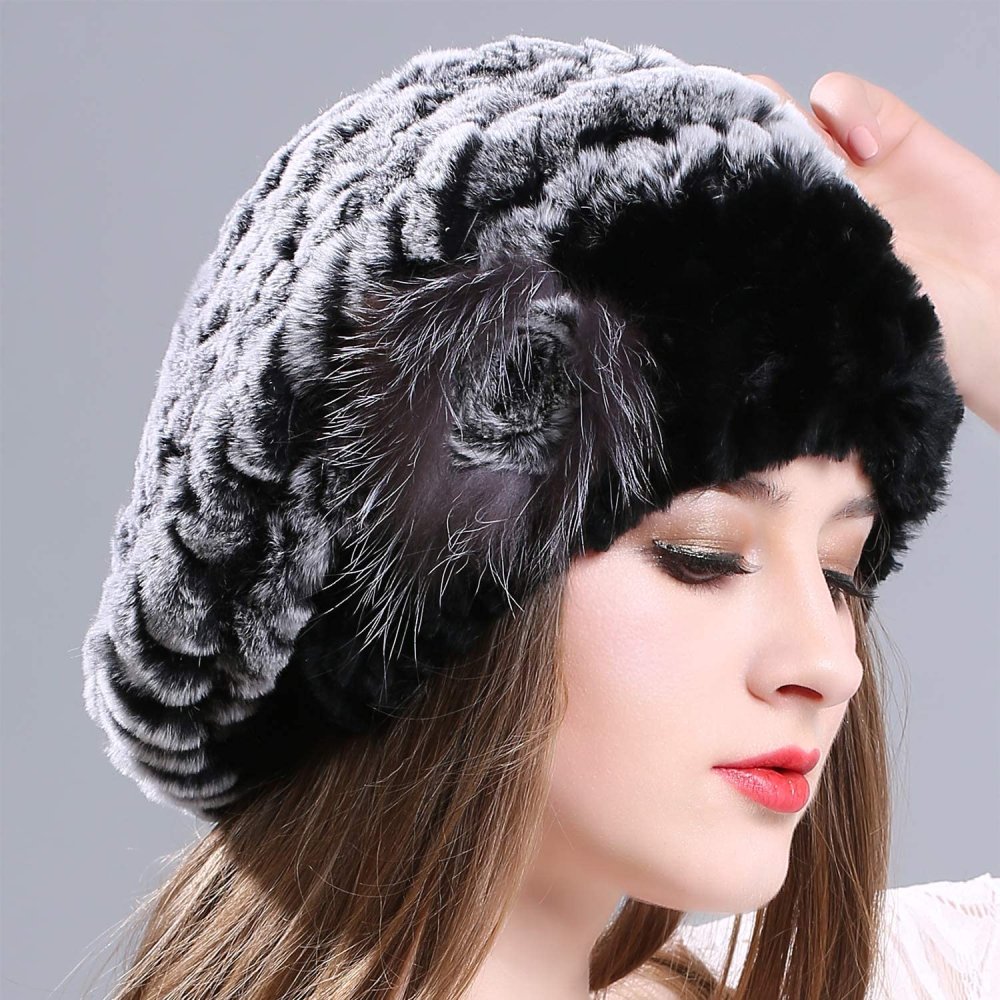 Вязаные шапки из меха кролика