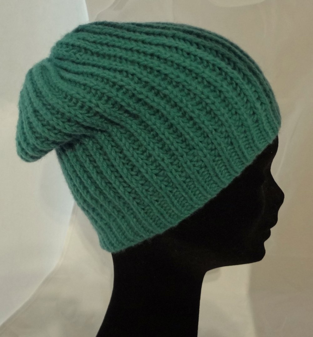 Шапка английской резинкой