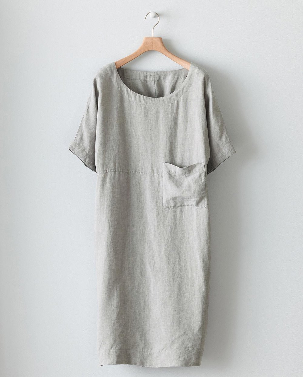 Дизайнерская летняя одежда из льна