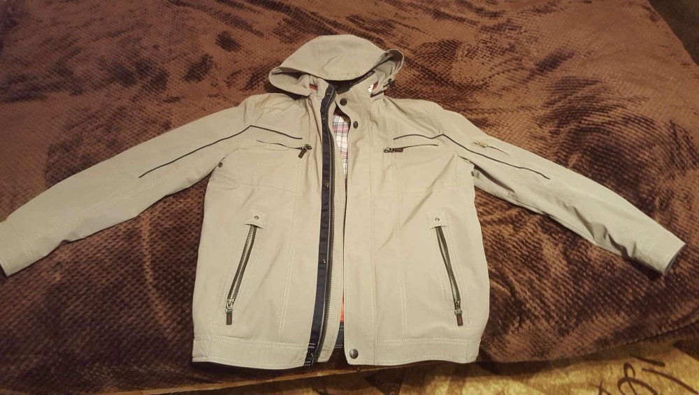 Демисезонная куртка розовая