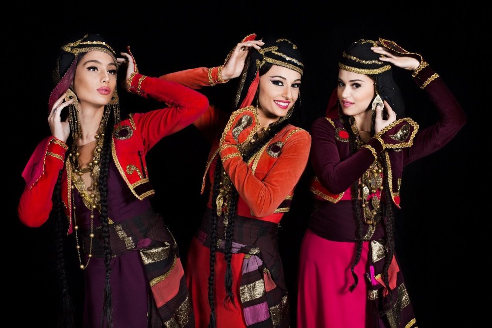 Минтана армянский национальный костюм