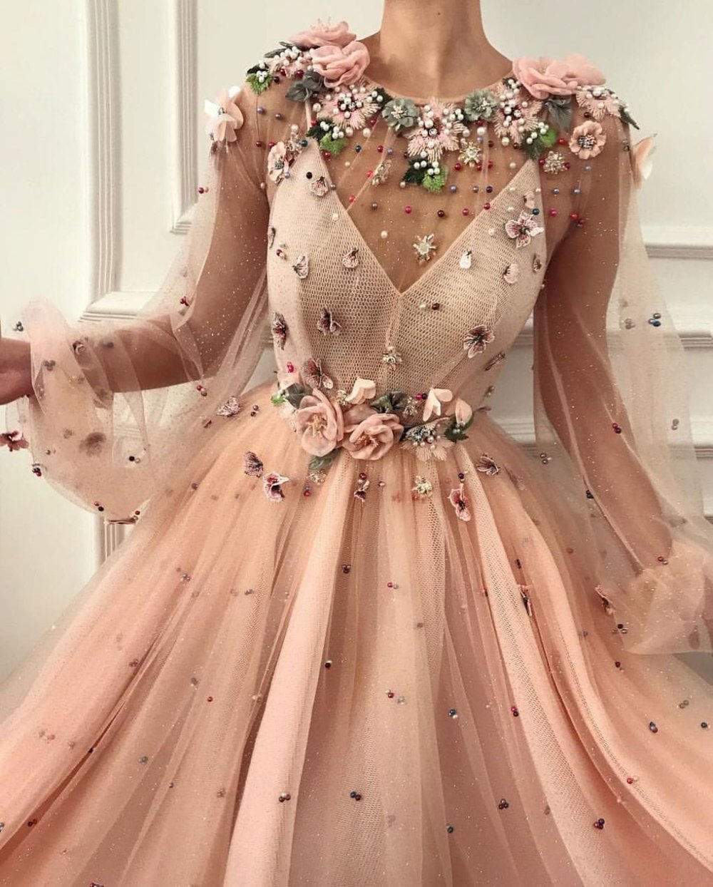 Lirika Matoshi платья