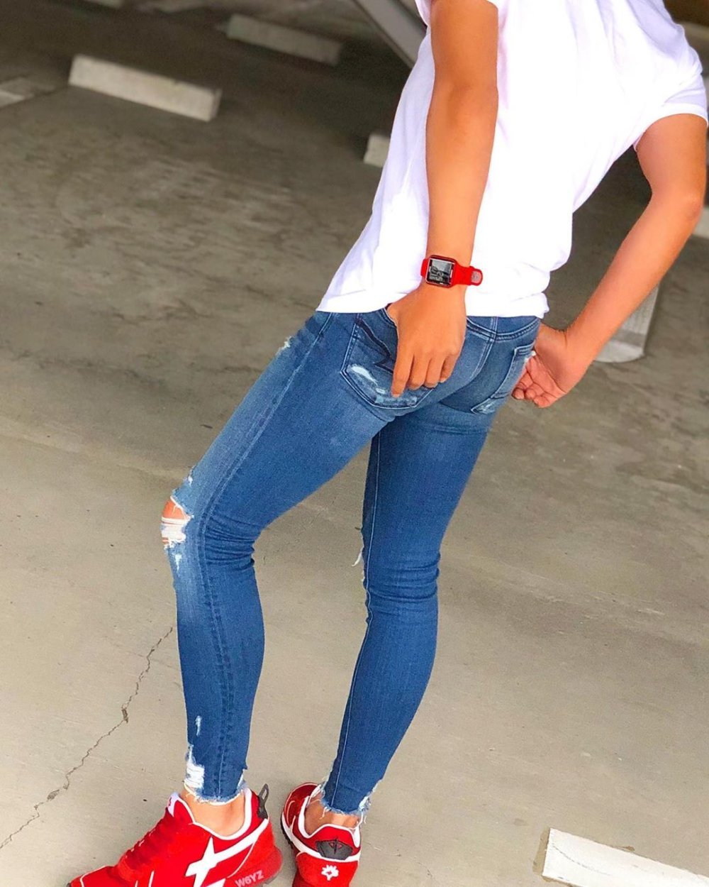 Blanca Friedrich в джинсах