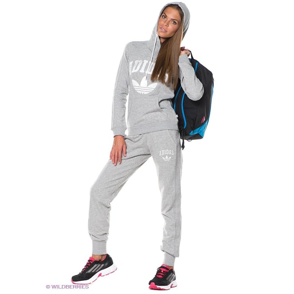 Модные спортивные костюмы