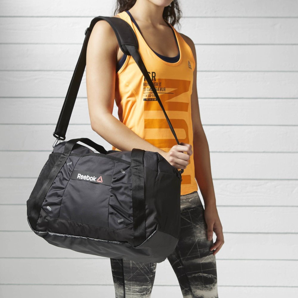 Спортивный образ с жилеткой