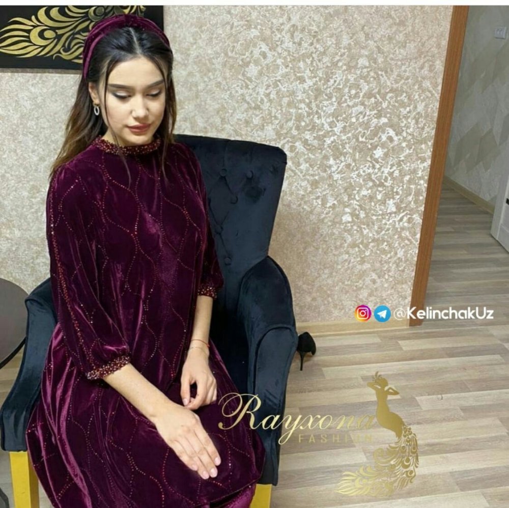 Платье из велюра для полных