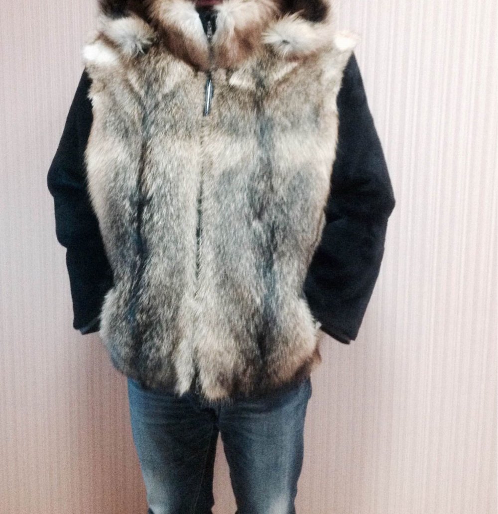 Куртка Херман кожаная с мехом волка