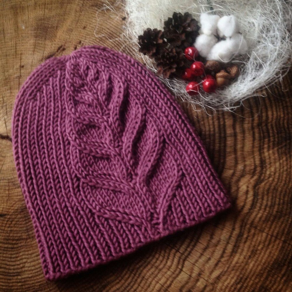 Вязаная шапка для мальчика с ушками