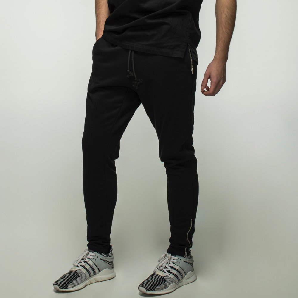 Чёрные штаны мужские