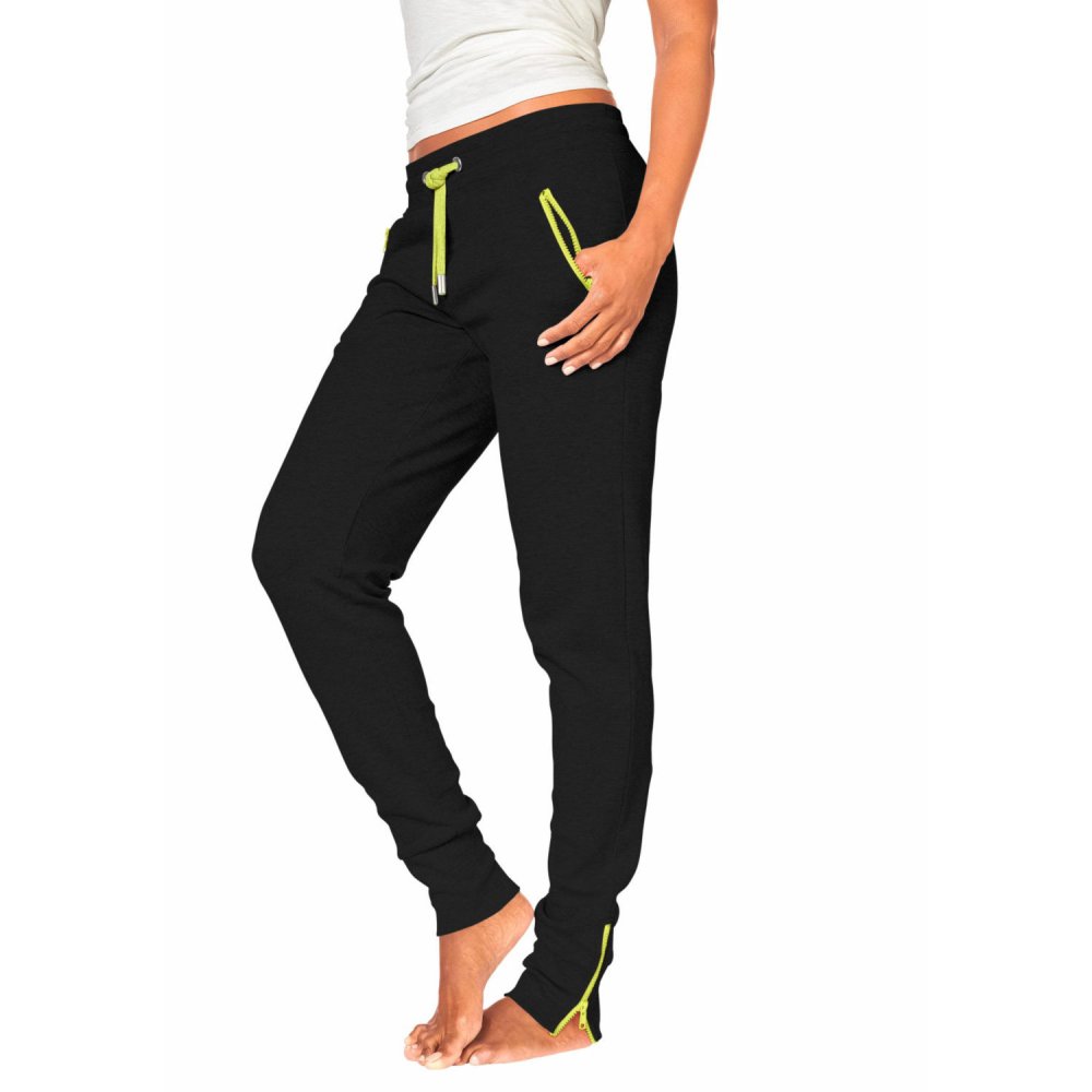 Спортивные штаны с молнией внизу