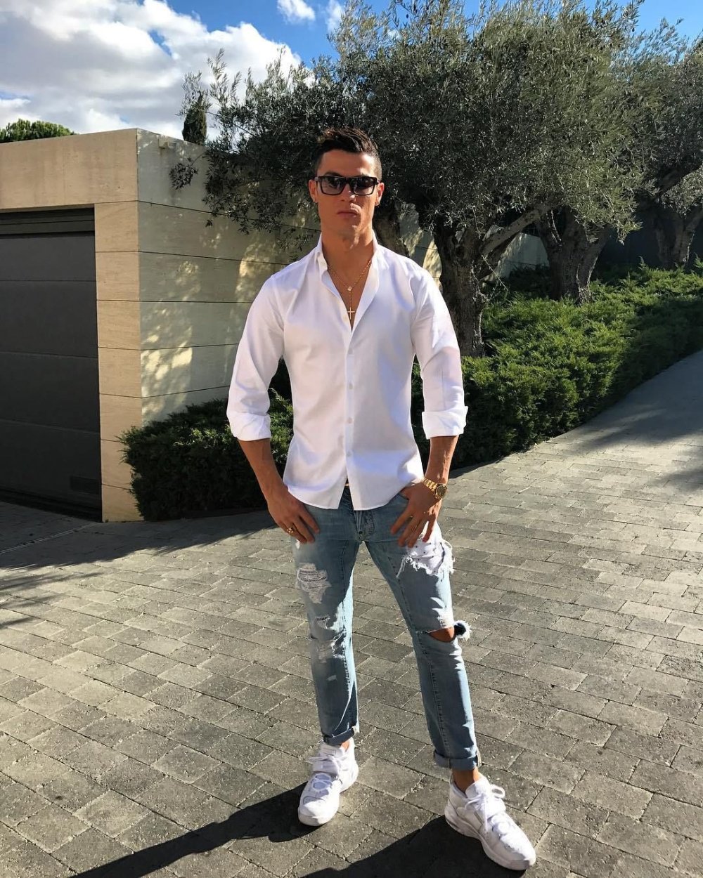 Кроссовки с рубашкой