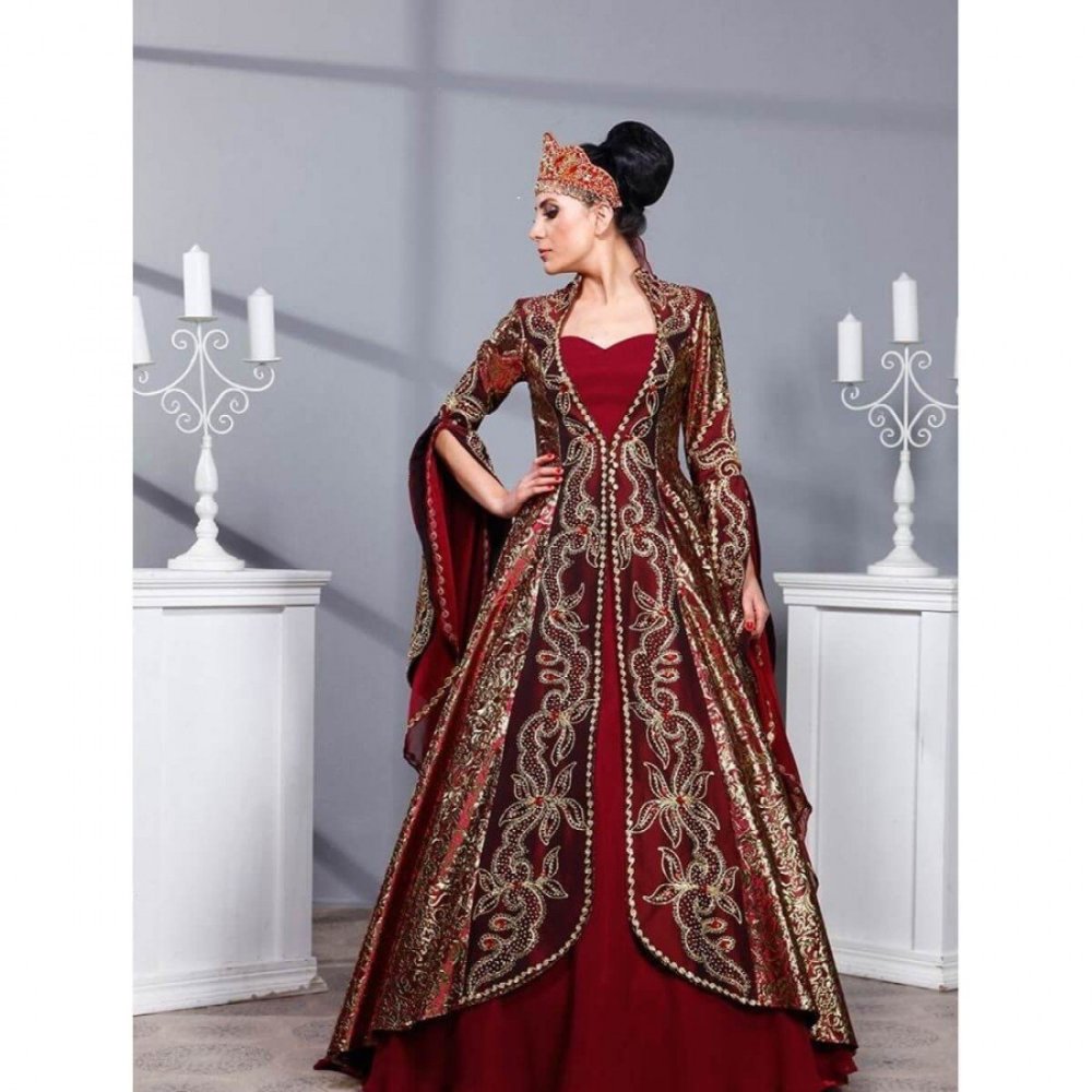 Армянский национальный костюм Сюник