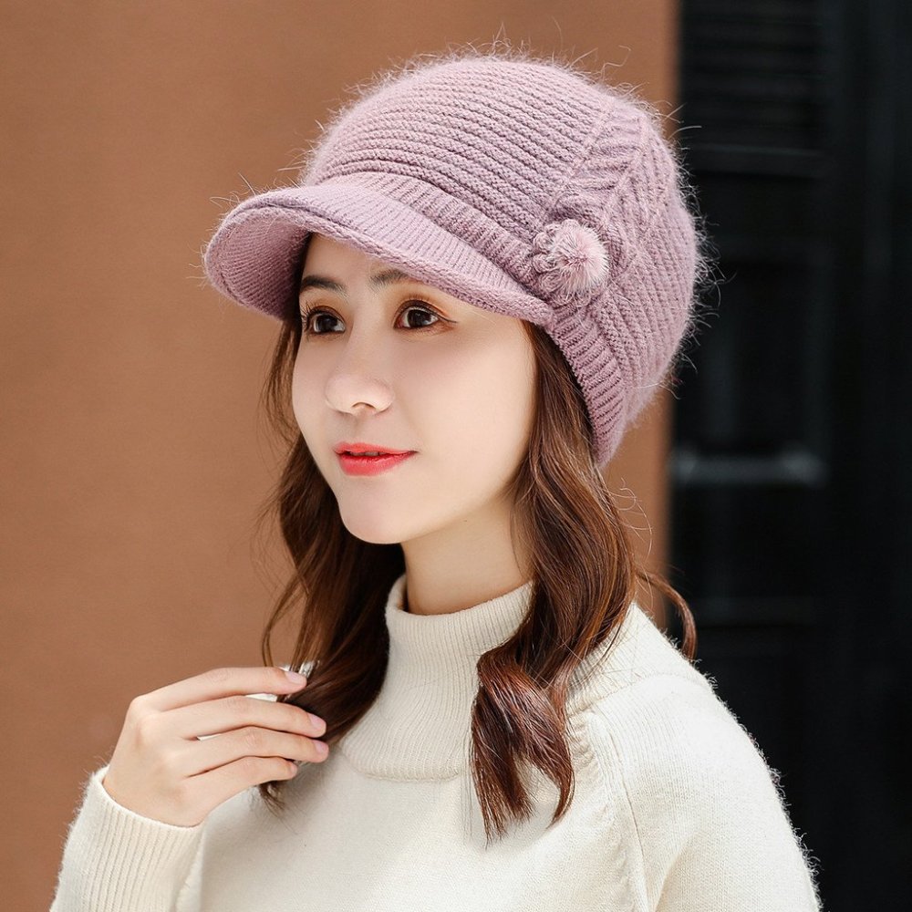 Вязаные шапки в стиле игр