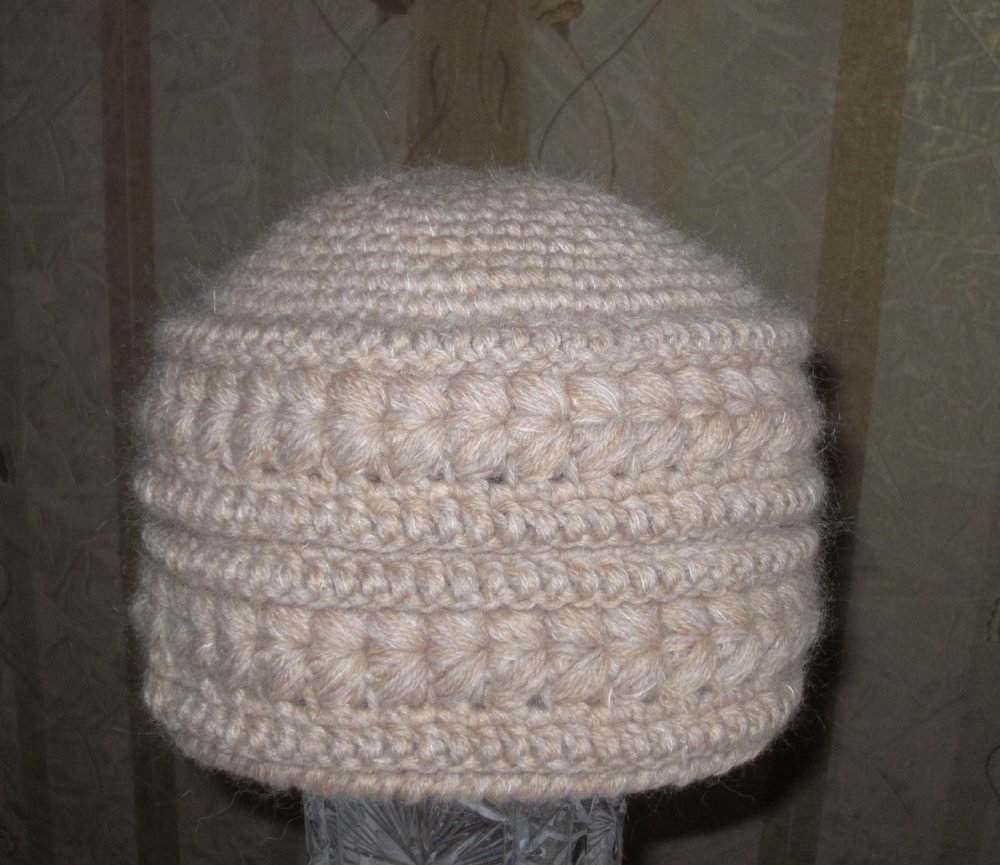 Шапка кубанка вязаная крючком