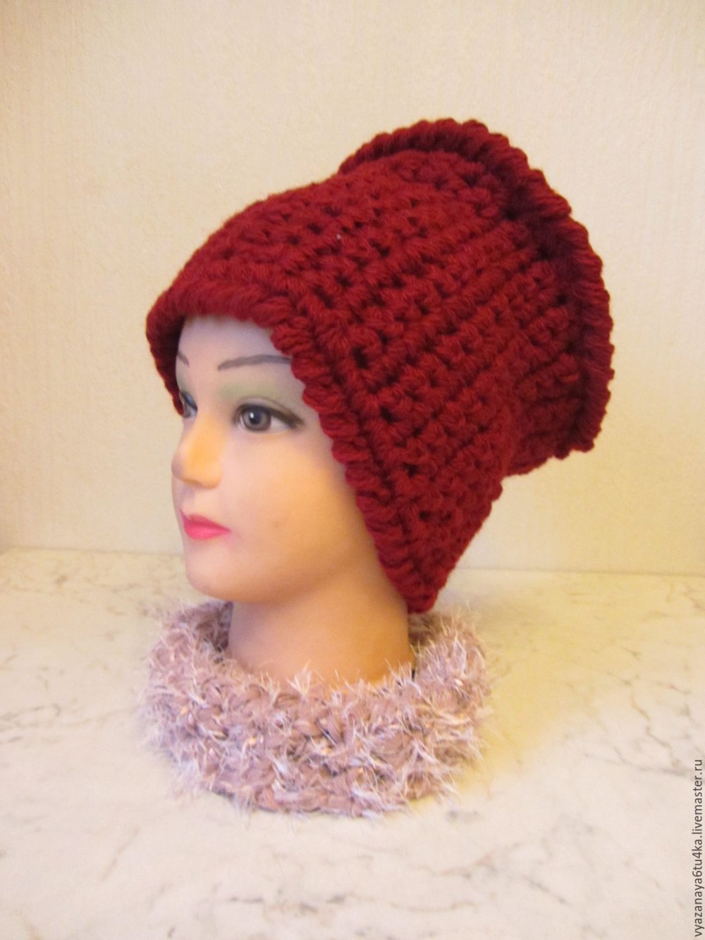 Вязаная шапка кубанка