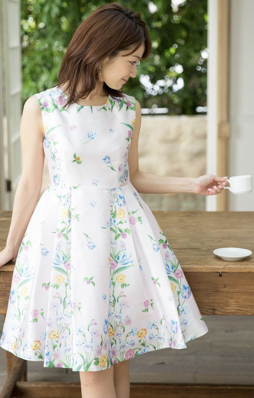 Девушка в платье