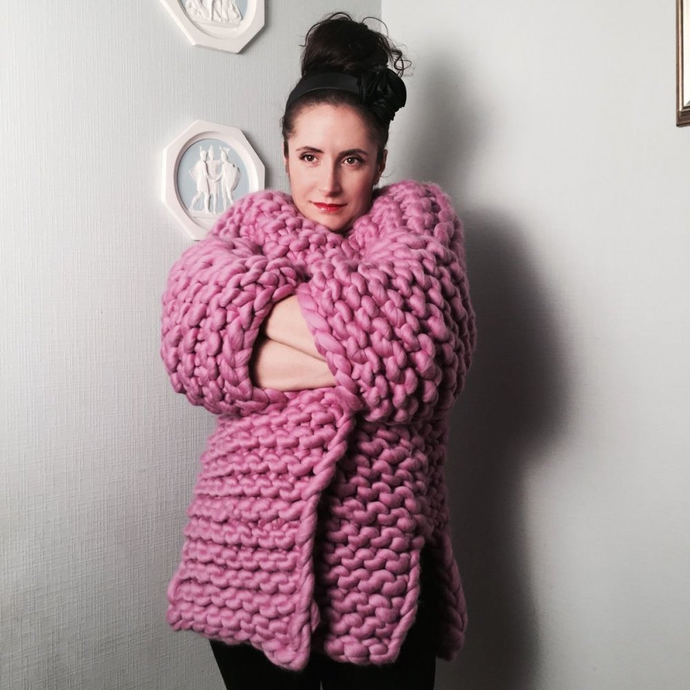 Свитер из объемной пряжи