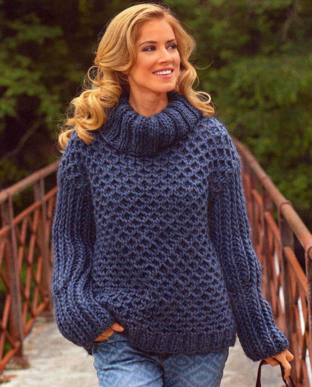 Свитер крупной вязки