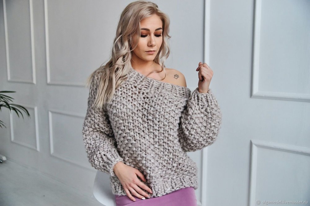 Свитер крупной вязки женский