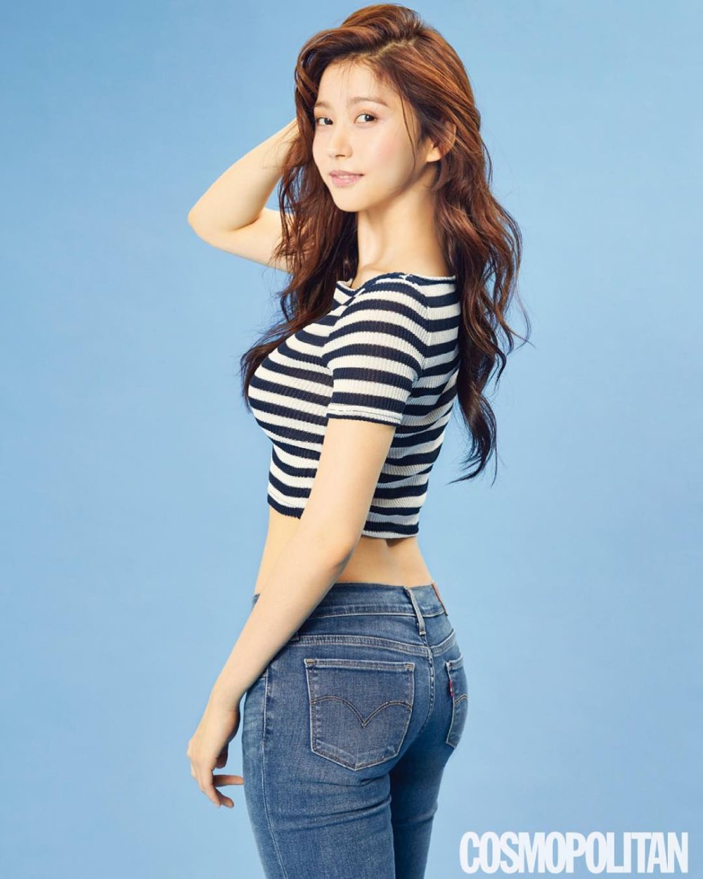 Минг Хи в джинсах