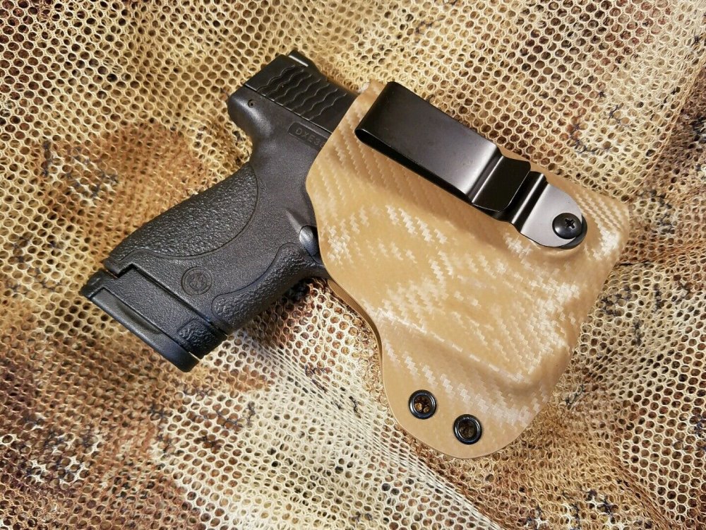 Сумочка в виде магнитофона