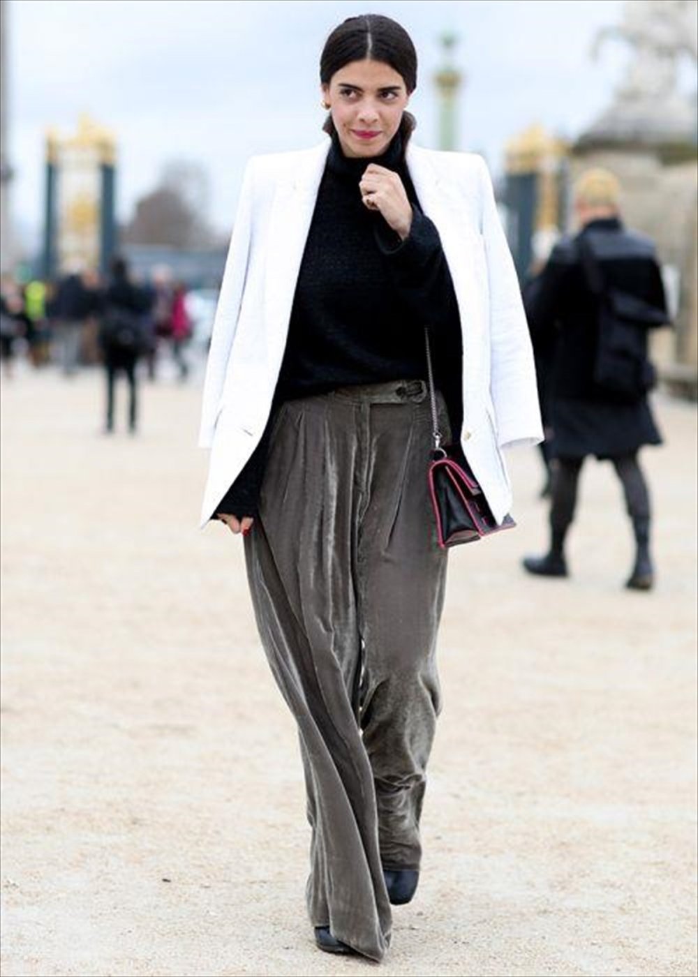 Стрит стайл клеш брюки клеш