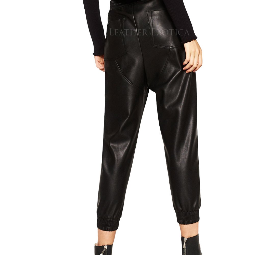 Кожаные брюки на корпоратив