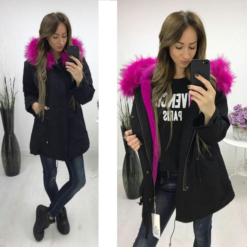 Парка с розовым мехом