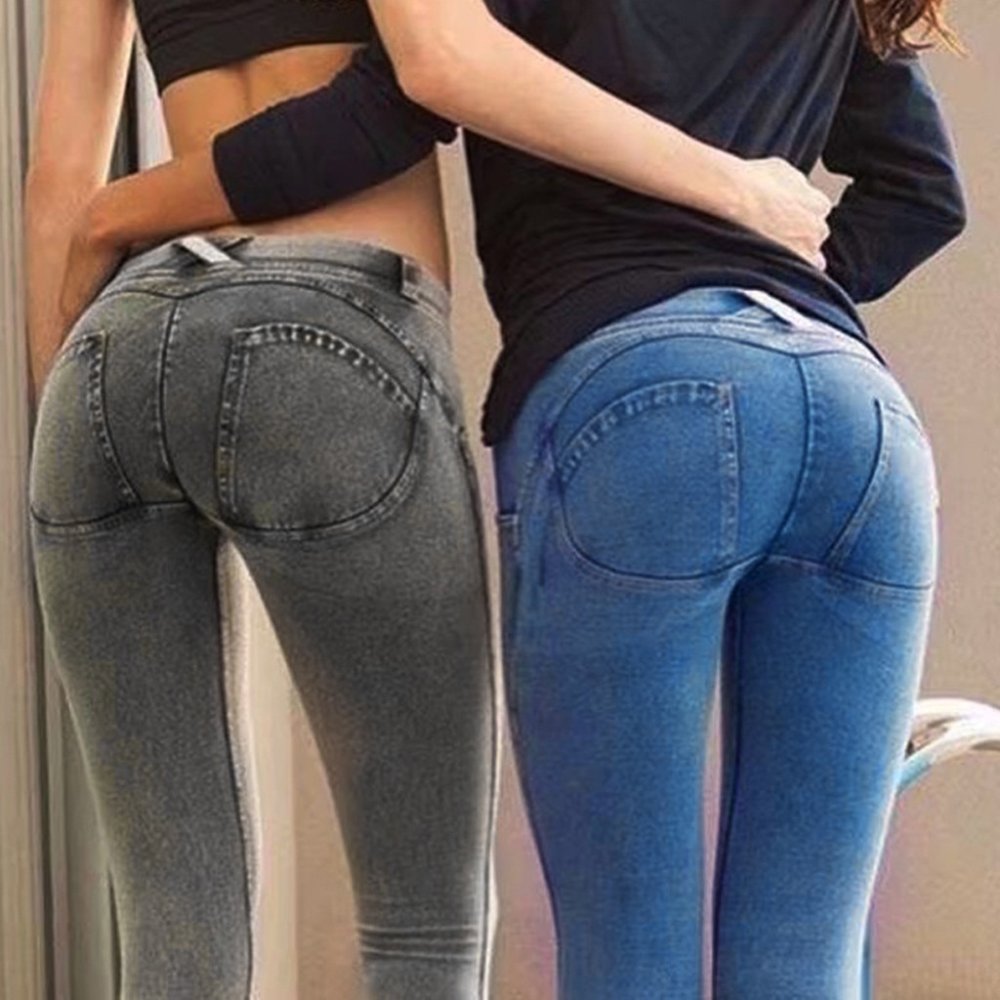 Женские попы в джинсах