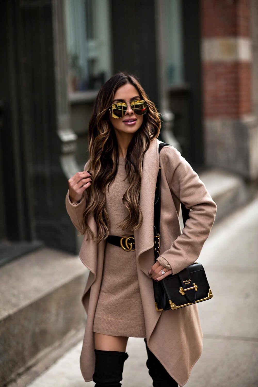 Коричневая одежда