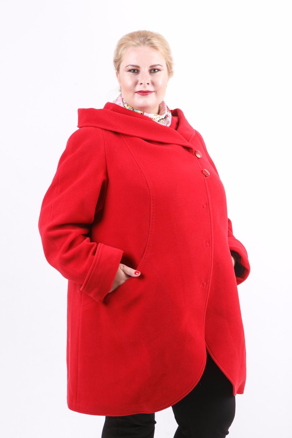 Короткие пальто для полных женщин