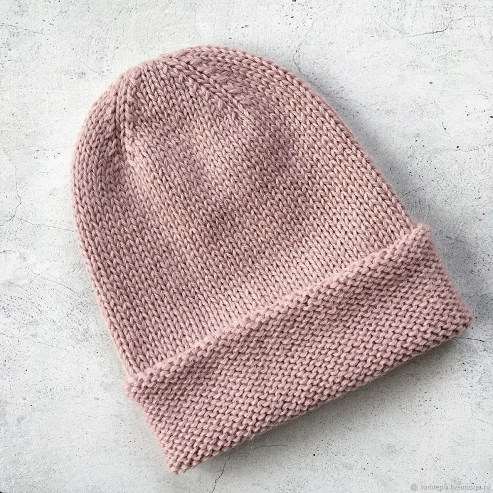 Шапка с макушкой лопаткой спицами