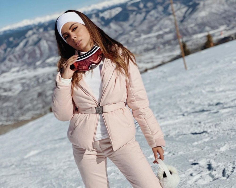 Anitta певица клип в горах на лыжах