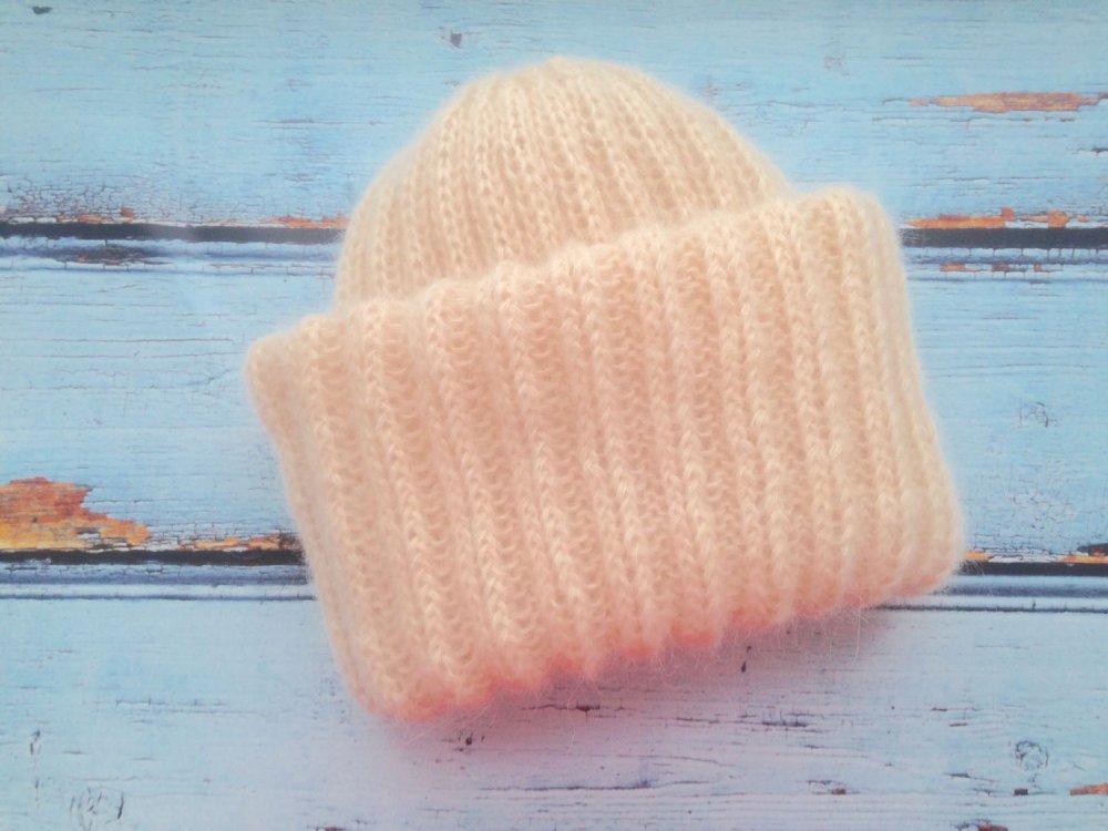 Шапка из кид мохера спицами