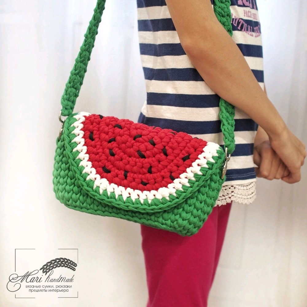 Сумка в виде яблока