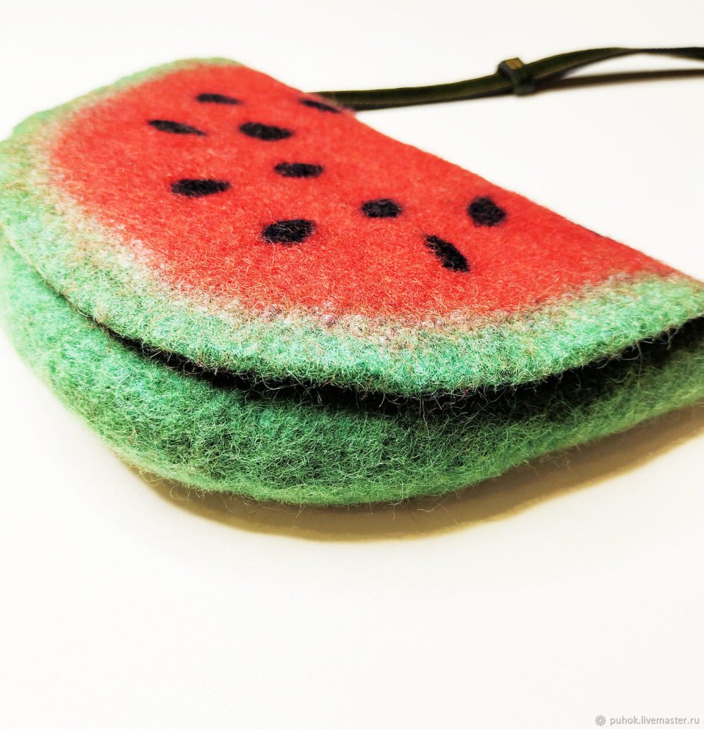 Сумка в форме месяца