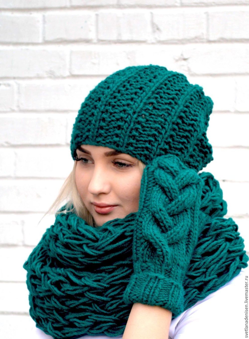 Шапка из плюшевой пряжи