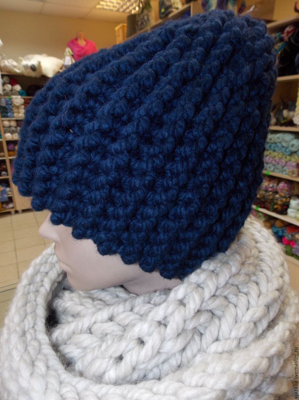 Шапка из меховой пряжи