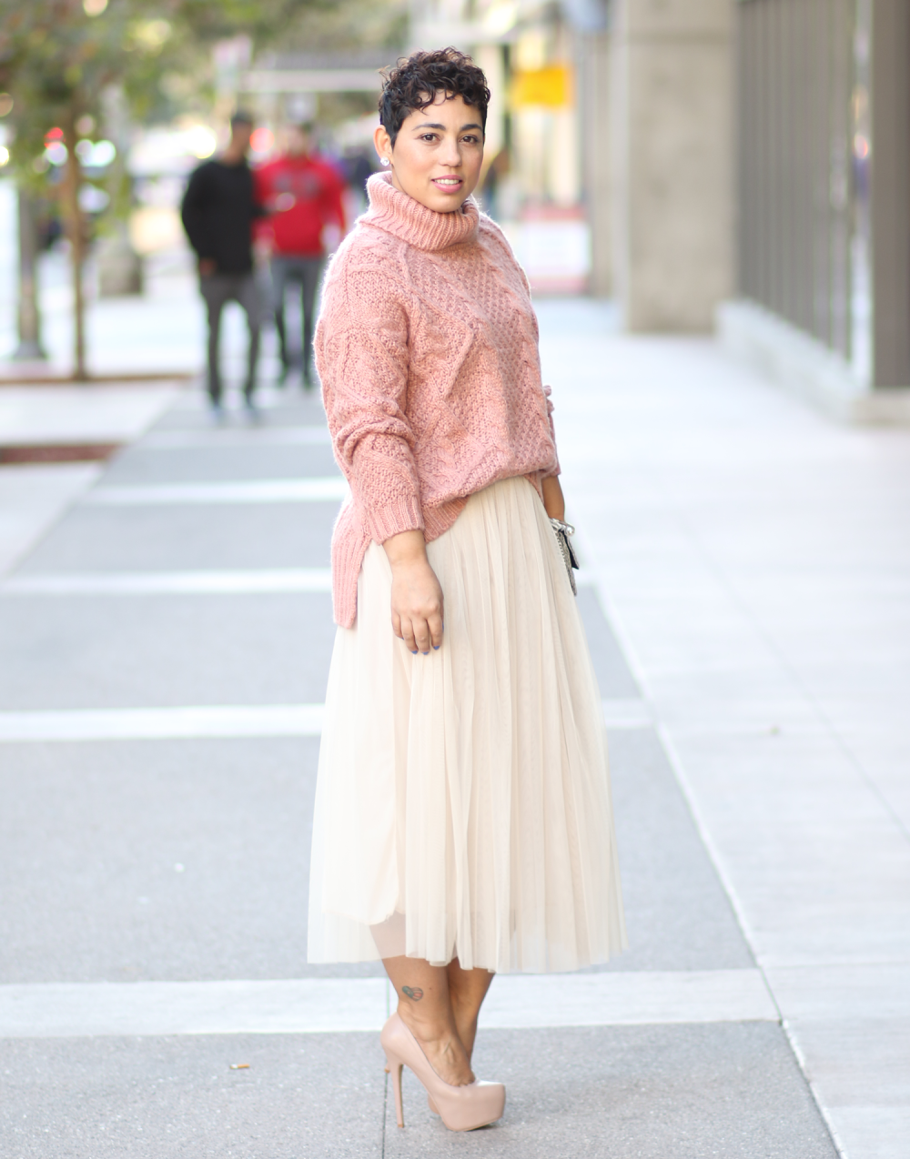 Объемный свитер