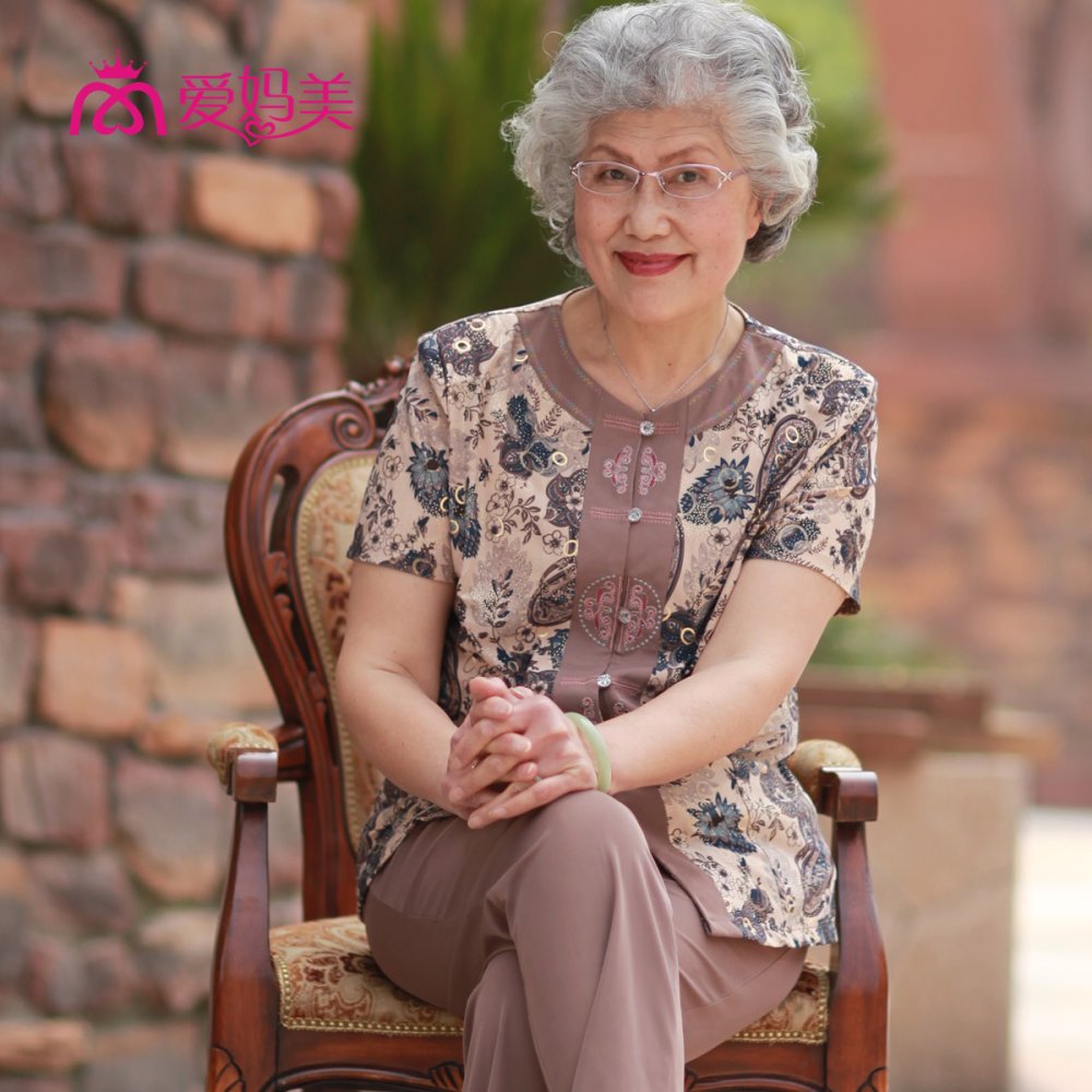 Платья для женщин элегантного возраста