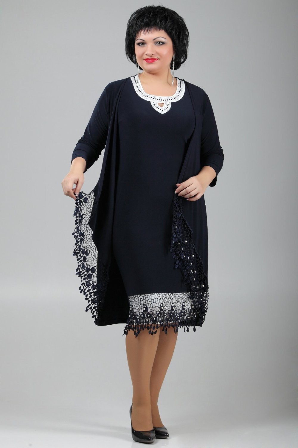 Платья для полных женщин стильные