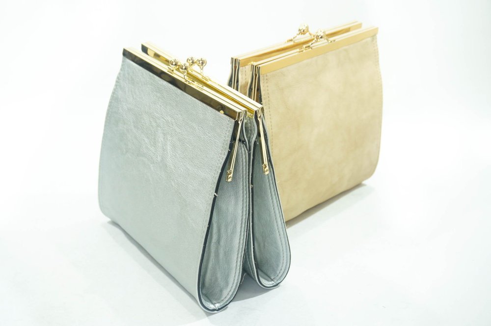 Женская сумка саквояж замок поцелуйчик