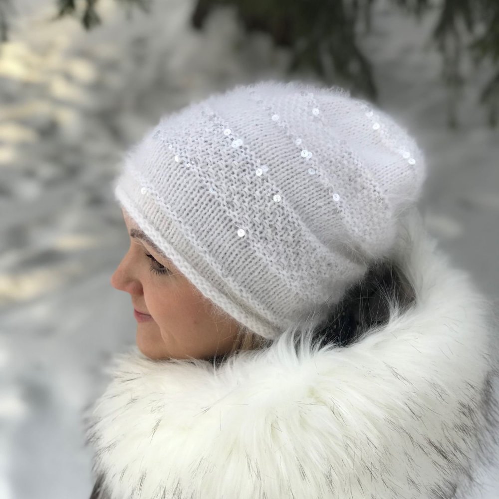 Шапка из ангоры Мондиаль