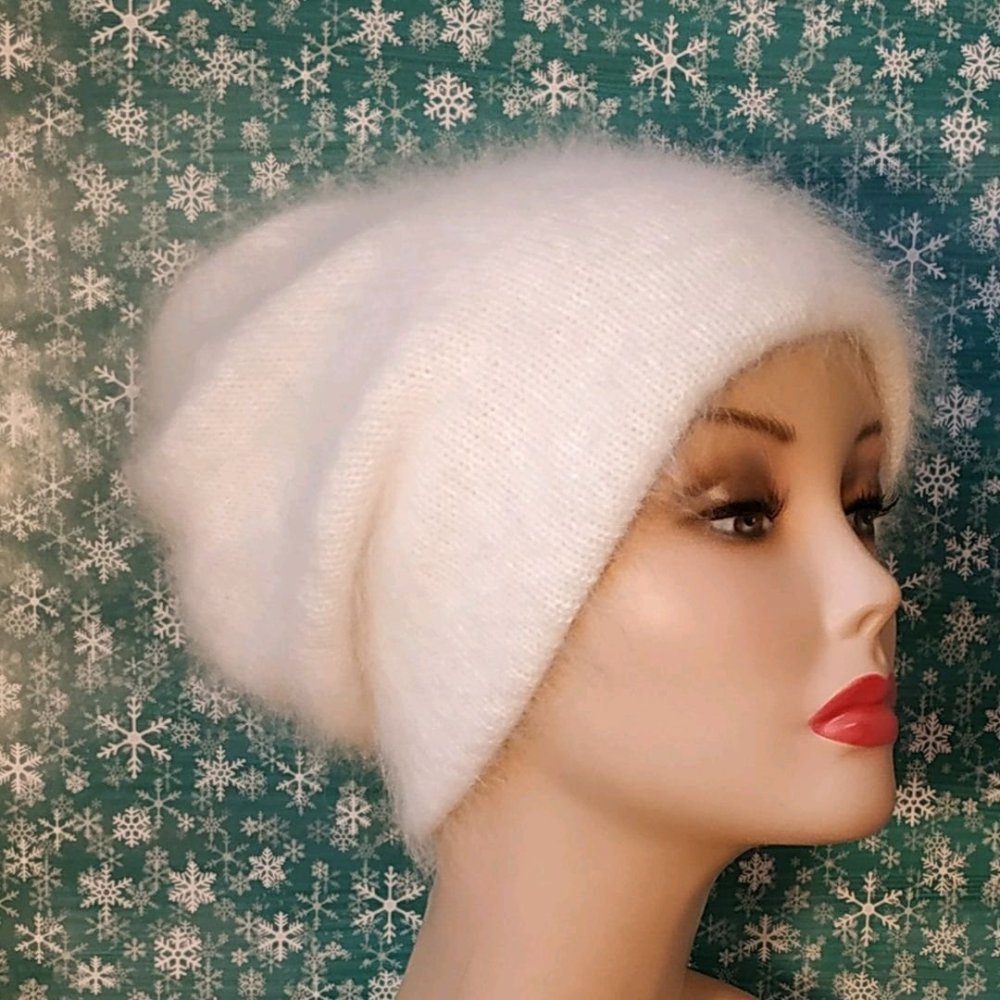 Шапки Катрин из ангоры 2020