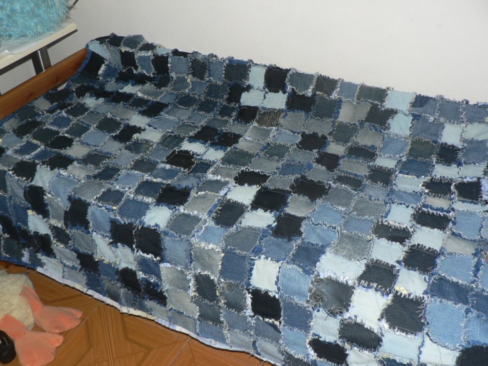 Плед из кусочков джинса