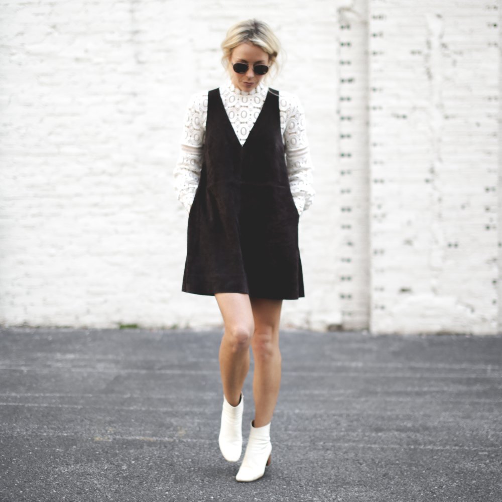 Бедле платье с черными ботинками