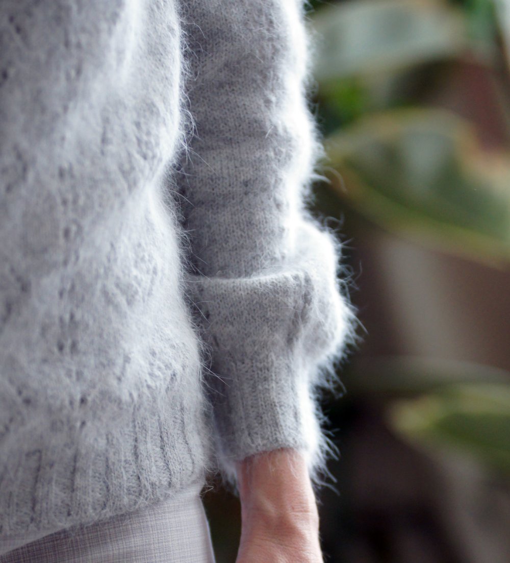 Джемпер из пуха норки