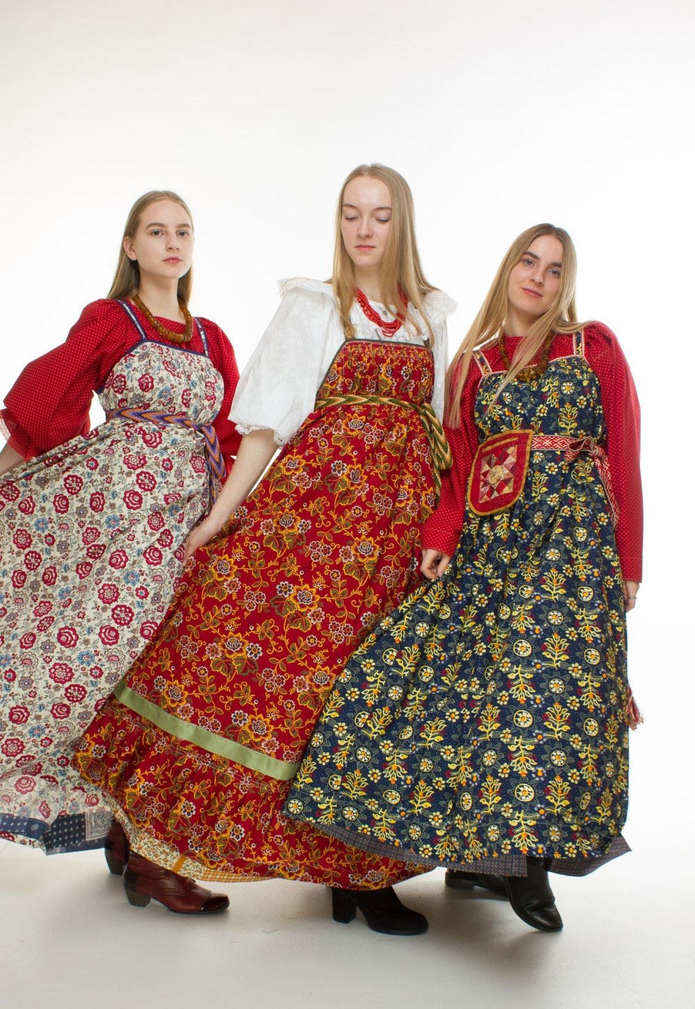 Сарафан в народном стиле